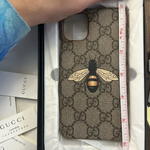 Gucci phone case with Bee - Picture 6 of 9